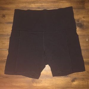 Black salutations 5” athleta shorts
